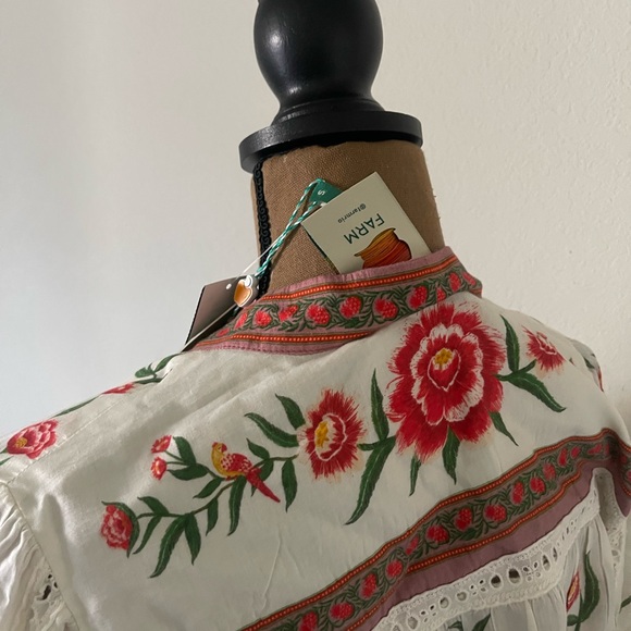 FARM Rio Off-White Ainika Delicate Blouse NWT Small - Picture 7 of 16